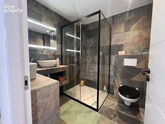 Duplex T3  de 61.36m2 à vendre sur la vieille ville de Hyères - photo 7