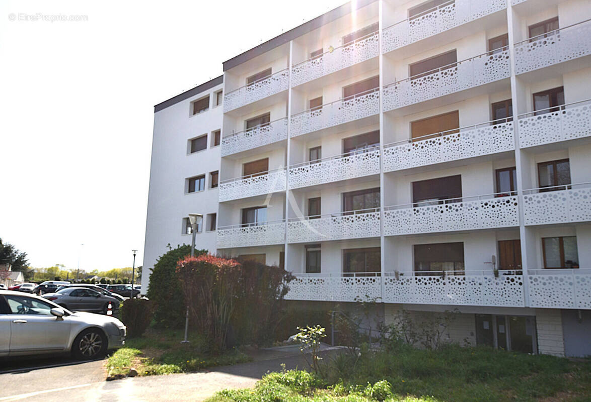 Appartement à COMBS-LA-VILLE