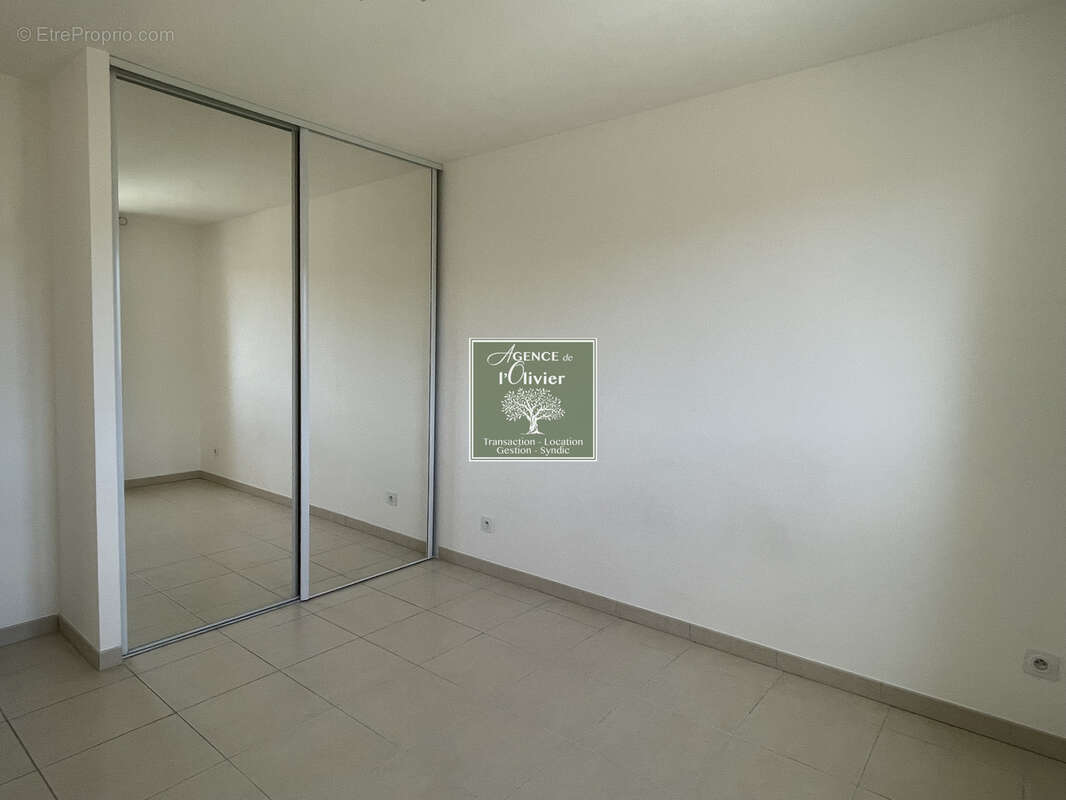Villa de 80m2 habitable sur un terrain clos de 320m2 avec piscine et garage à ST ETIENNE DU GRES - photo 12