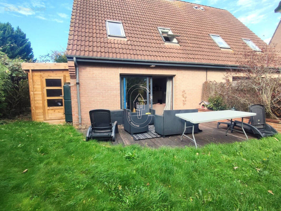 Maison à PREMESQUES