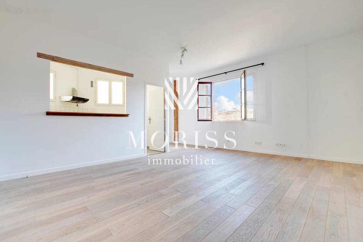 Appartement à PARIS-11E
