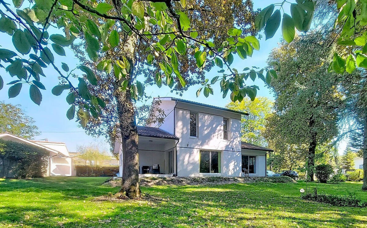 Maison à BLANQUEFORT