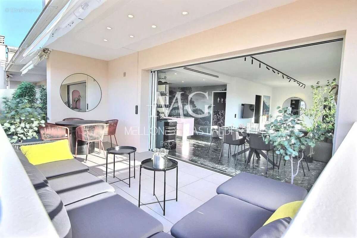 Cannes pointe croisette - 4p toit terrasse - parking - photo 17