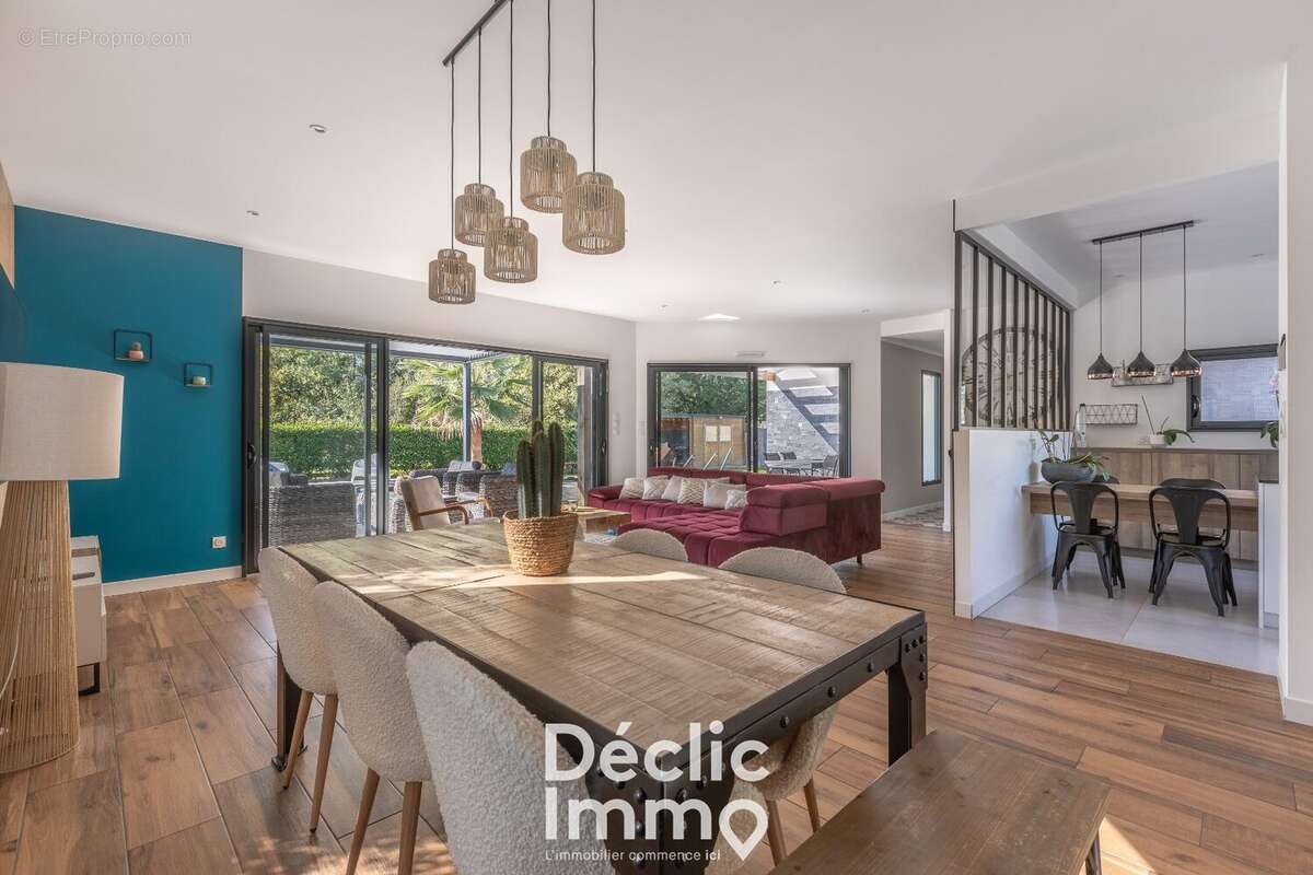 Maison à SAINT-SULPICE-ET-CAMEYRAC