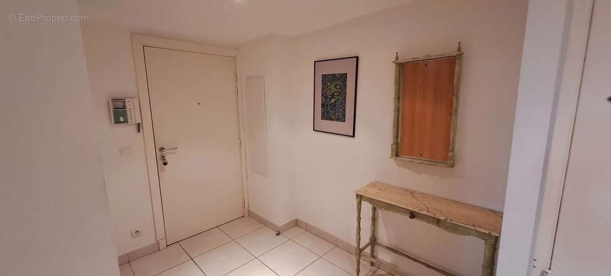 Appartement à VILLENEUVE-LOUBET