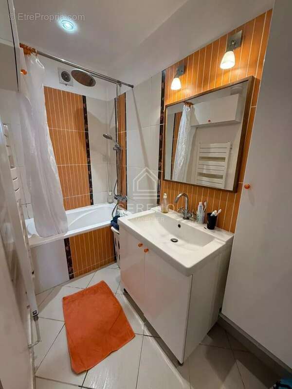 Appartement à FONTENAY-SOUS-BOIS