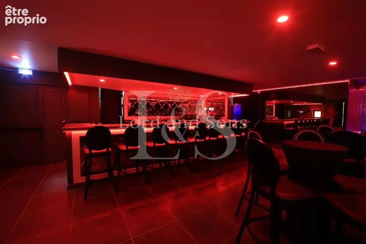 Complexe Événementiel en Drôme Provençale 3000m2 Discothèque, Restaurant, Piscine, Jacuzzi, Gîtes, Chalets - photo 14