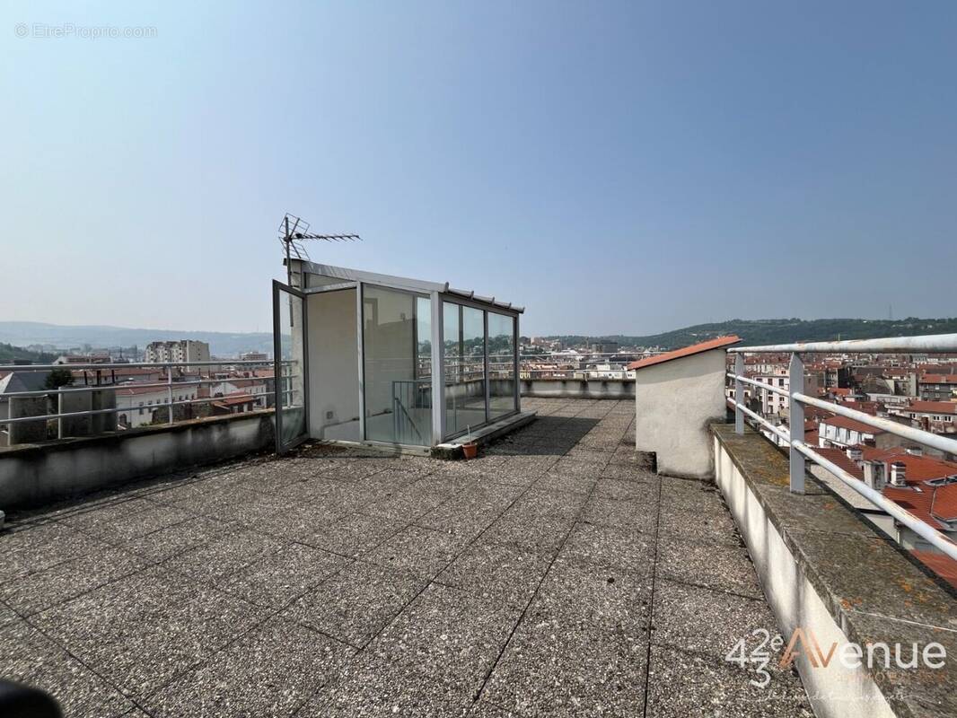 Appartement à SAINT-ETIENNE