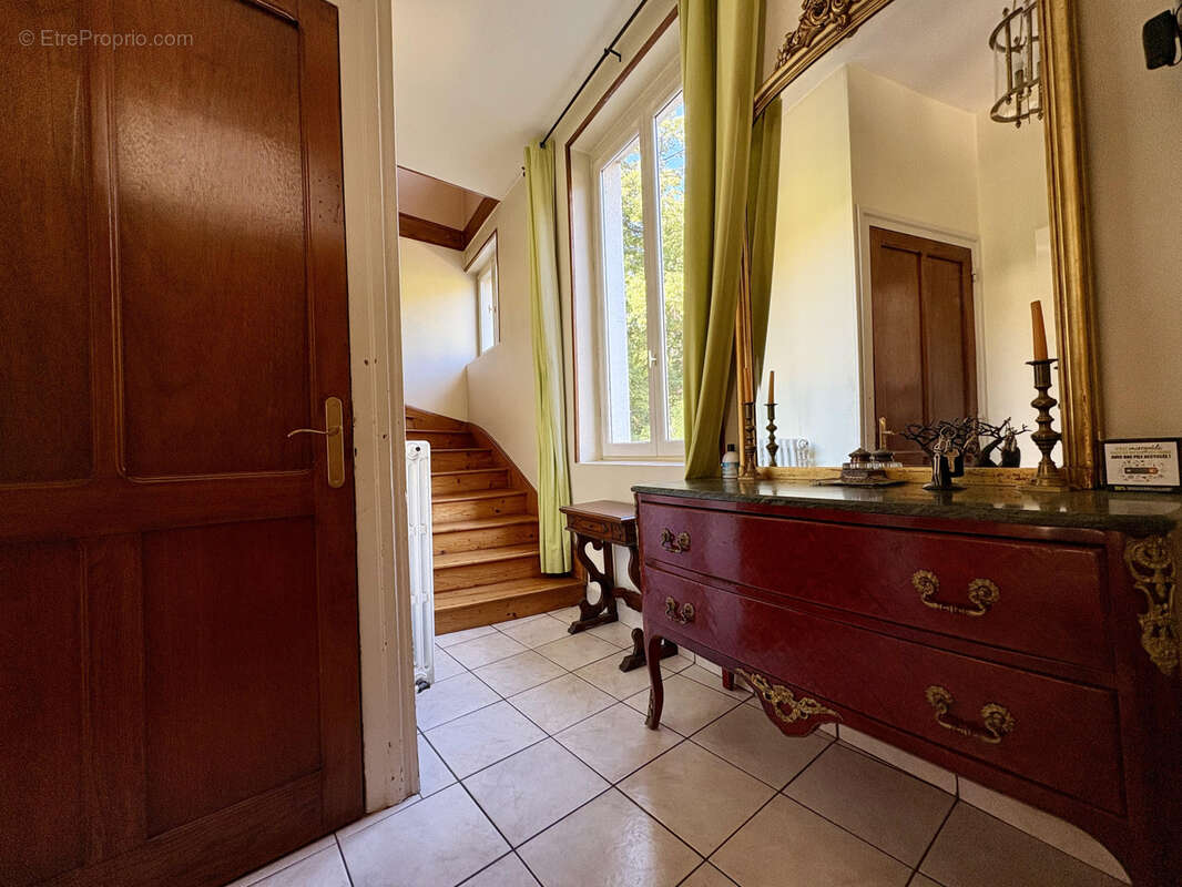 Maison à SAINT-GERMAIN-AU-MONT-D&#039;OR