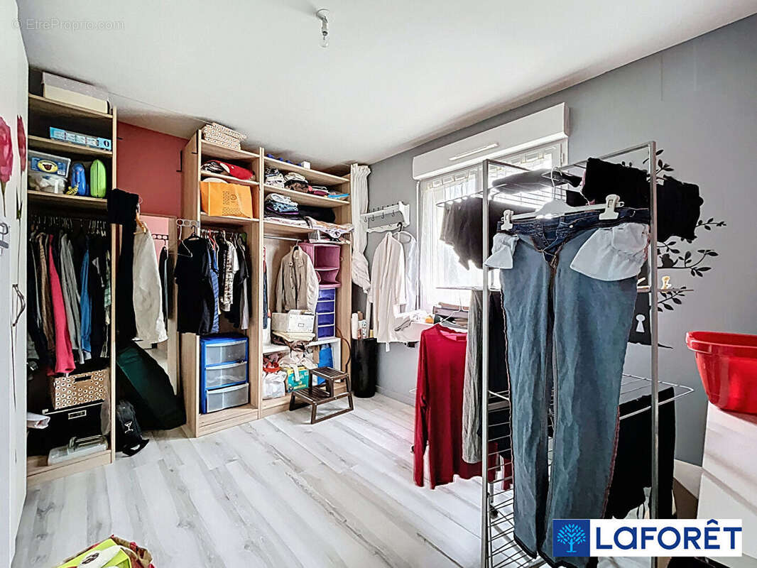 Maison à IS-SUR-TILLE