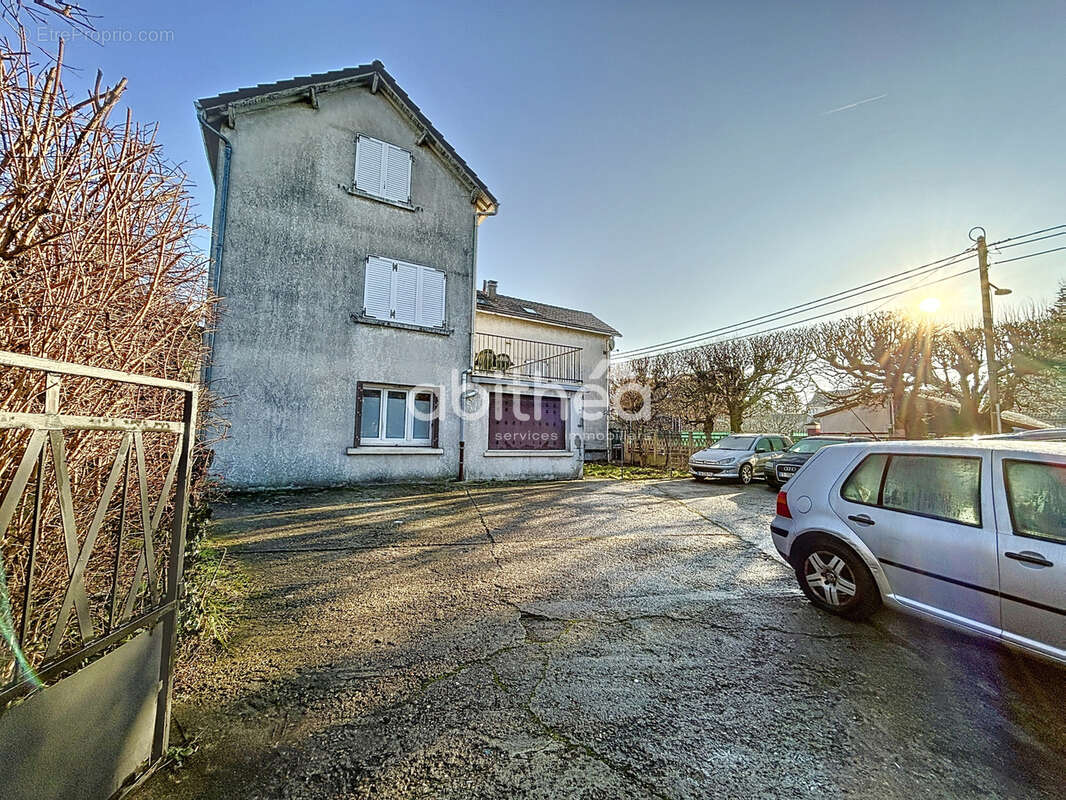 Appartement à VIGNEUX-SUR-SEINE
