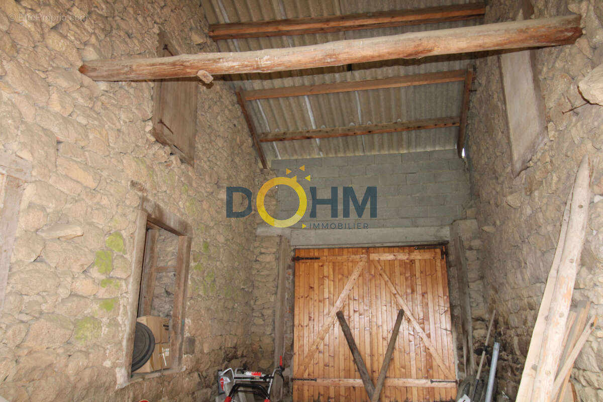 A vendre 2 maisons  a restaurer a saint-martin des olmes - photo 15