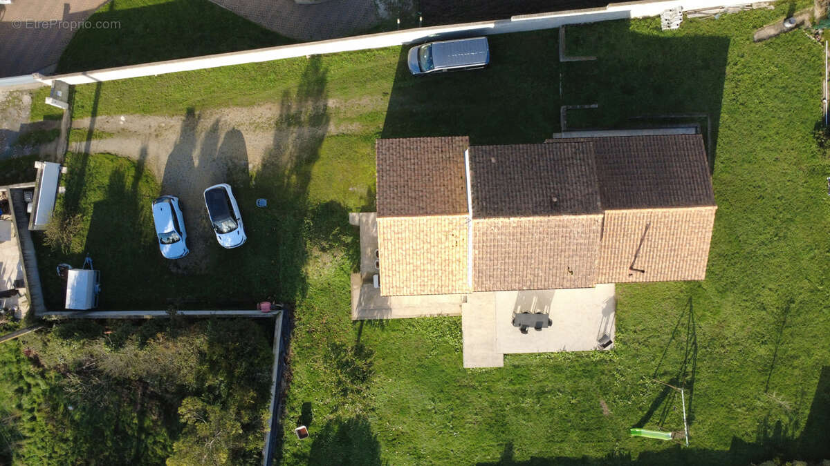 Maison à LE LANDREAU