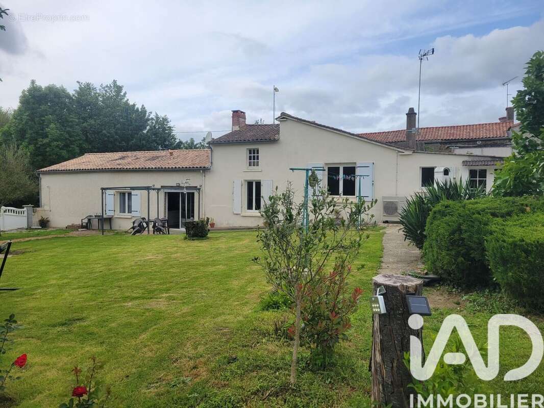 Photo 2 - Maison à MOUILLERON-EN-PAREDS