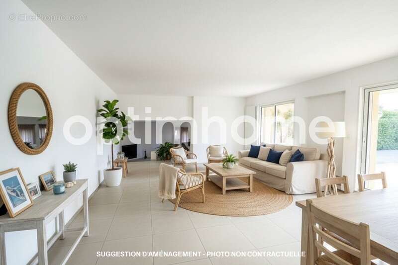 Maison à SAINT-LAURENT-DU-VAR