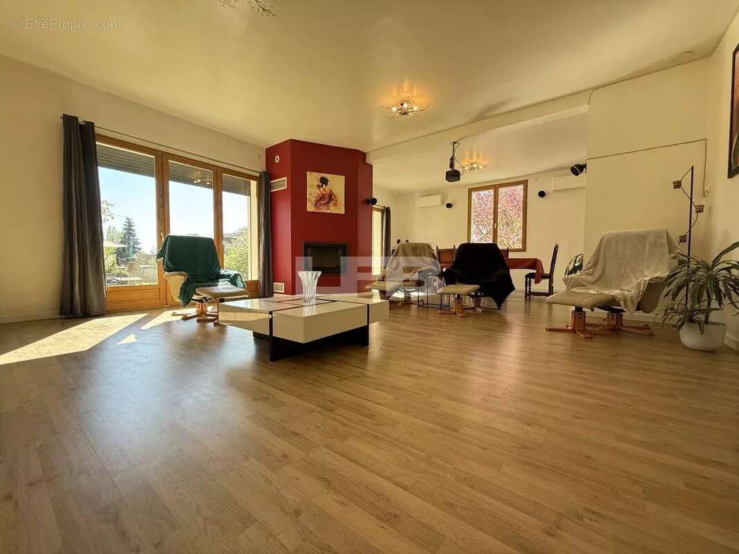 Maison à GRISY-LES-PLATRES