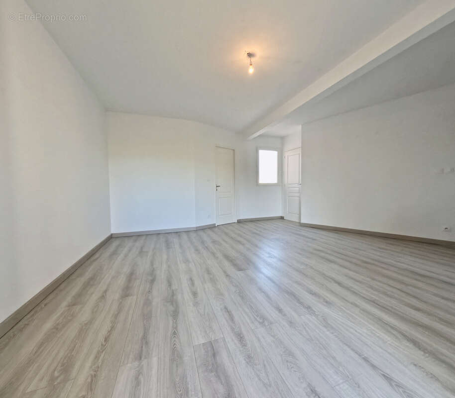 Appartement à BRIGNOLES