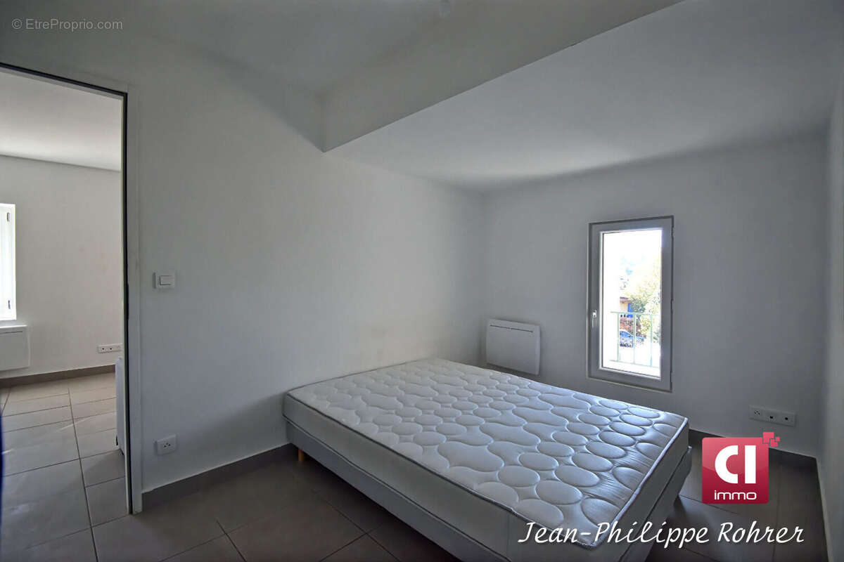 Appartement F2 (36 m²) à vendre à BESSE SUR ISSOLE - photo 3