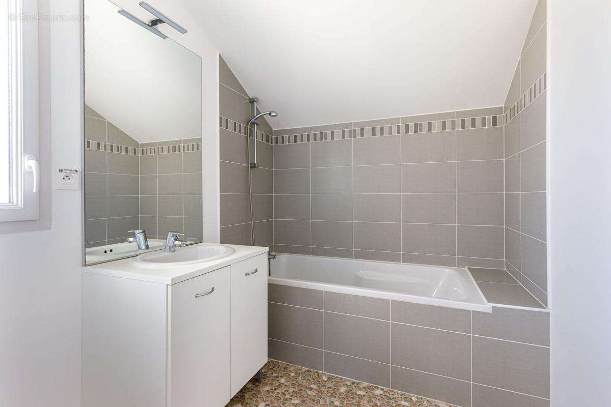 Guezy - Proche Pornichet - Maison trois  chambres avec jardin - photo 11