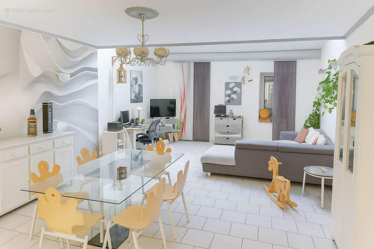 Maison à VALREAS