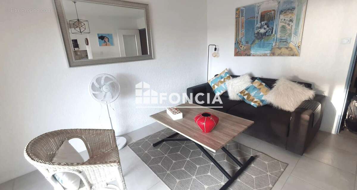Appartement à SIX-FOURS-LES-PLAGES