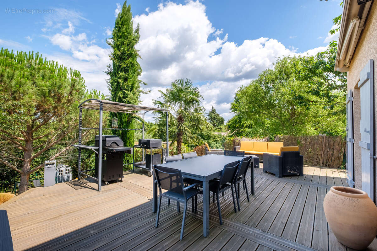 Maison à FLEURIEUX-SUR-L&#039;ARBRESLE