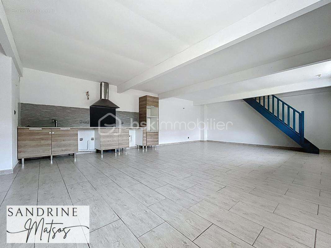 Appartement à CREMIEU