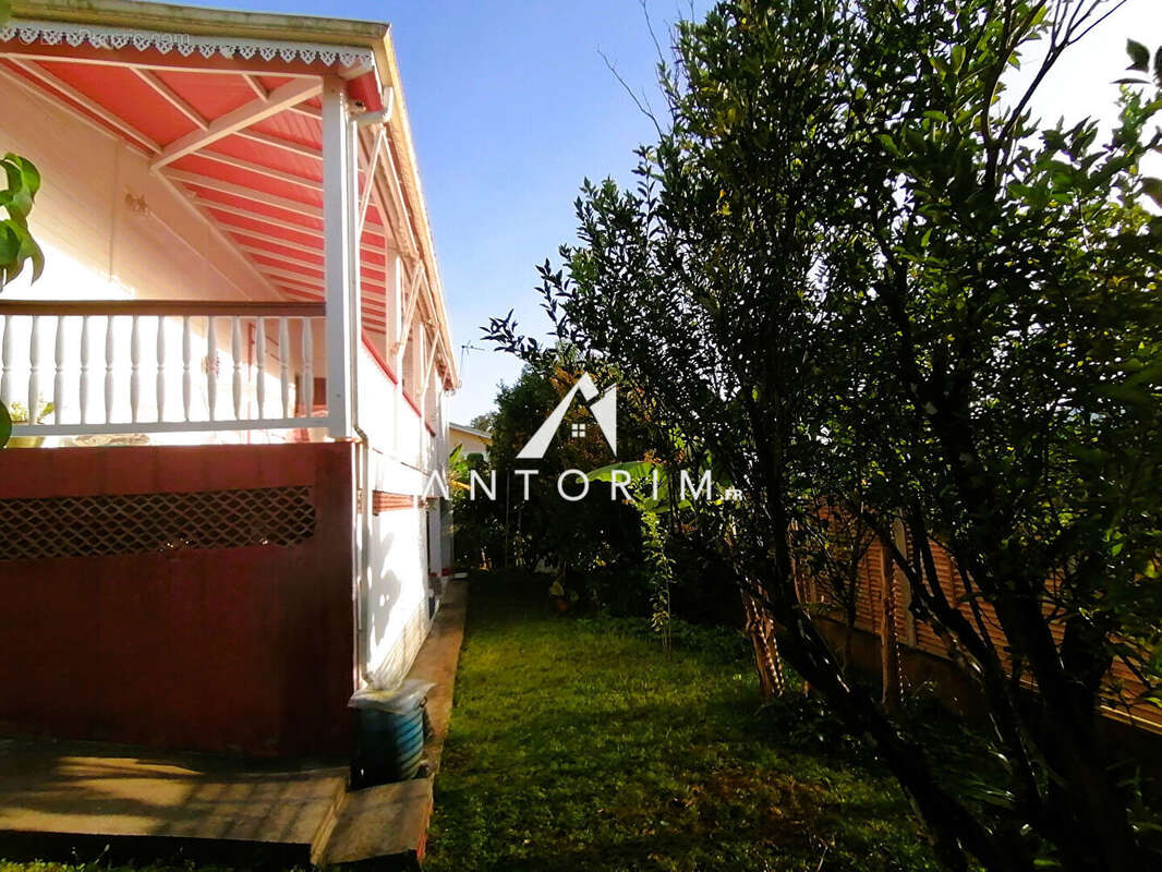 Maison à RIVIERE-SALEE