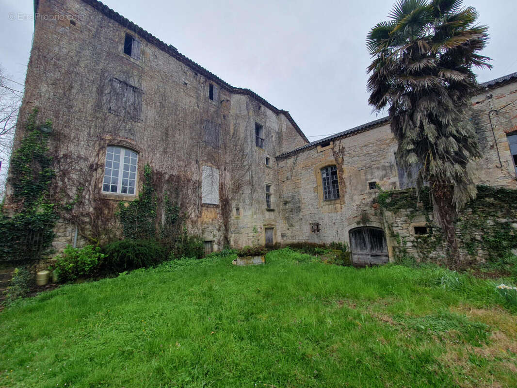 maison - Maison à PUY-L&#039;EVEQUE