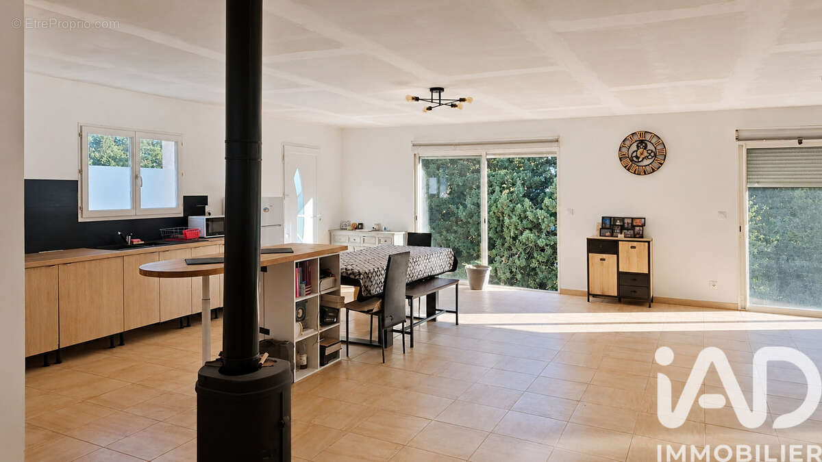 Photo 6 - Maison à VILLEMOUSTAUSSOU