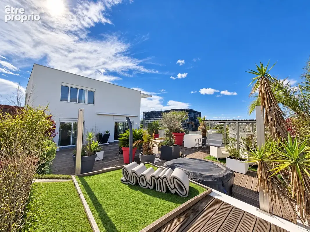 Appartement Duplex T4 'villa sur toit' à Port Marianne avec vue et terrasse exceptionnelles! - photo 9