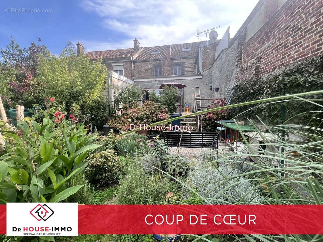 Maison à QUIEVRECHAIN