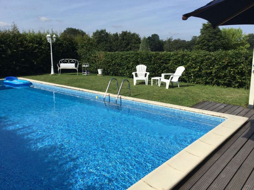 Maison à LE CHATELET