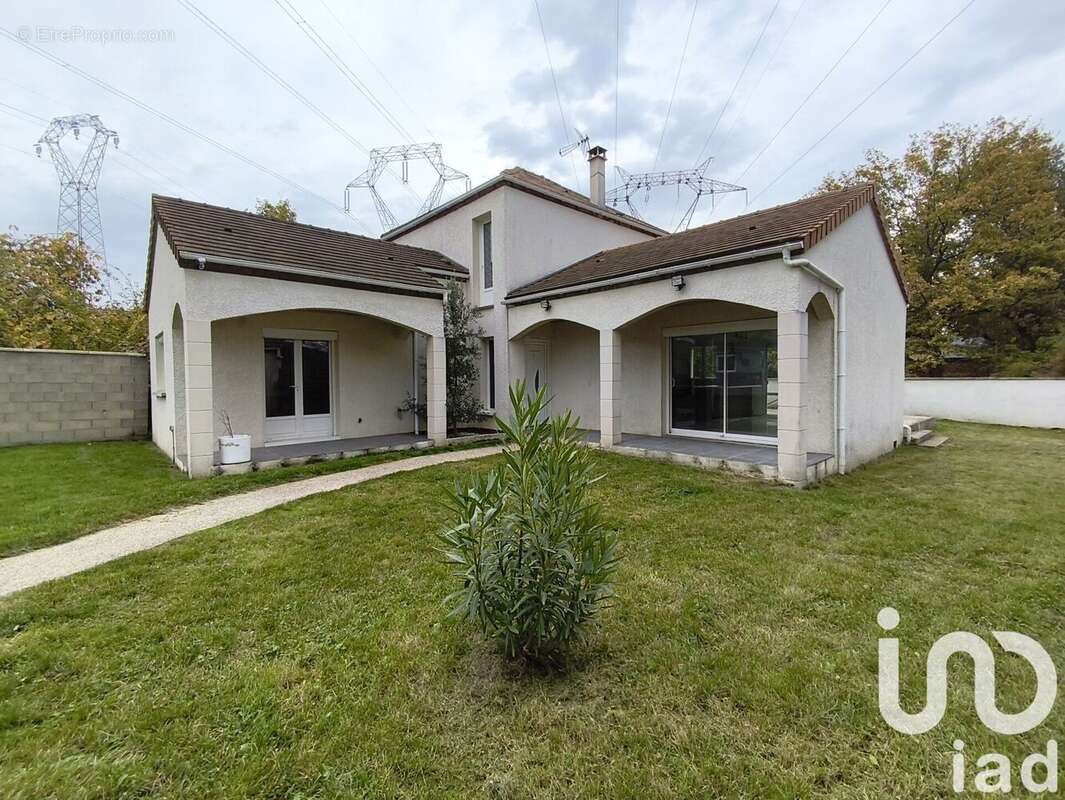 Photo 2 - Maison à SAINT-GERMAIN-LES-ARPAJON