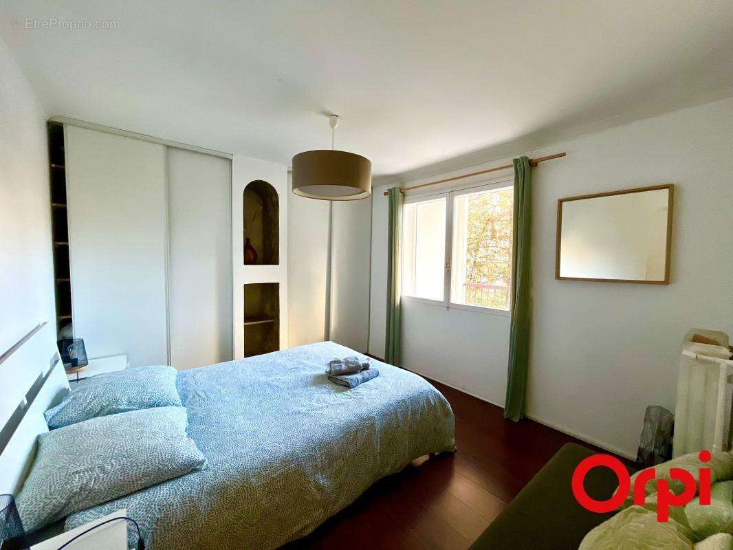 Commerce à MARSEILLE-7E