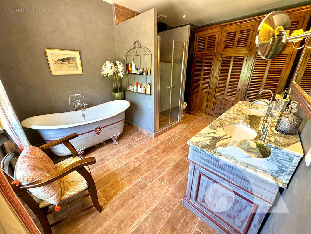 Maison à DRAGUIGNAN