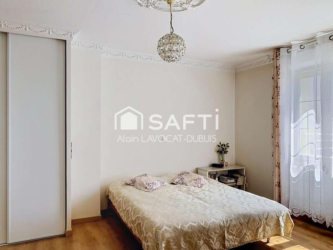 Maison 225 m² à Gournay-Sur-Marne  - photo 8