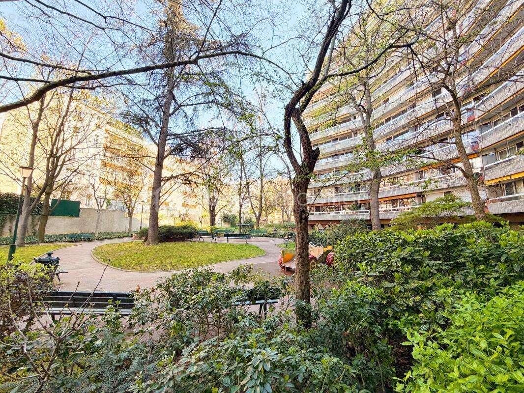 [EXCLUSIVITÉ] Paris 15e – Sérénité et Lumière au cœur des Jardins d'Arcadie - photo 2