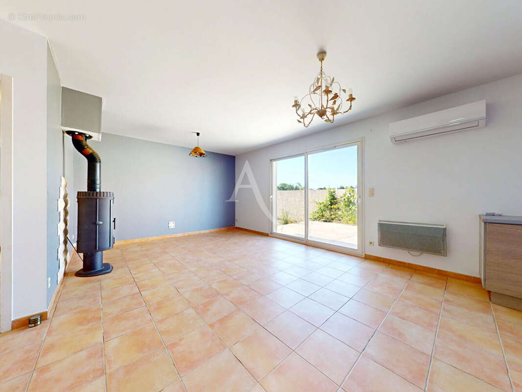 Maison à PARAZA