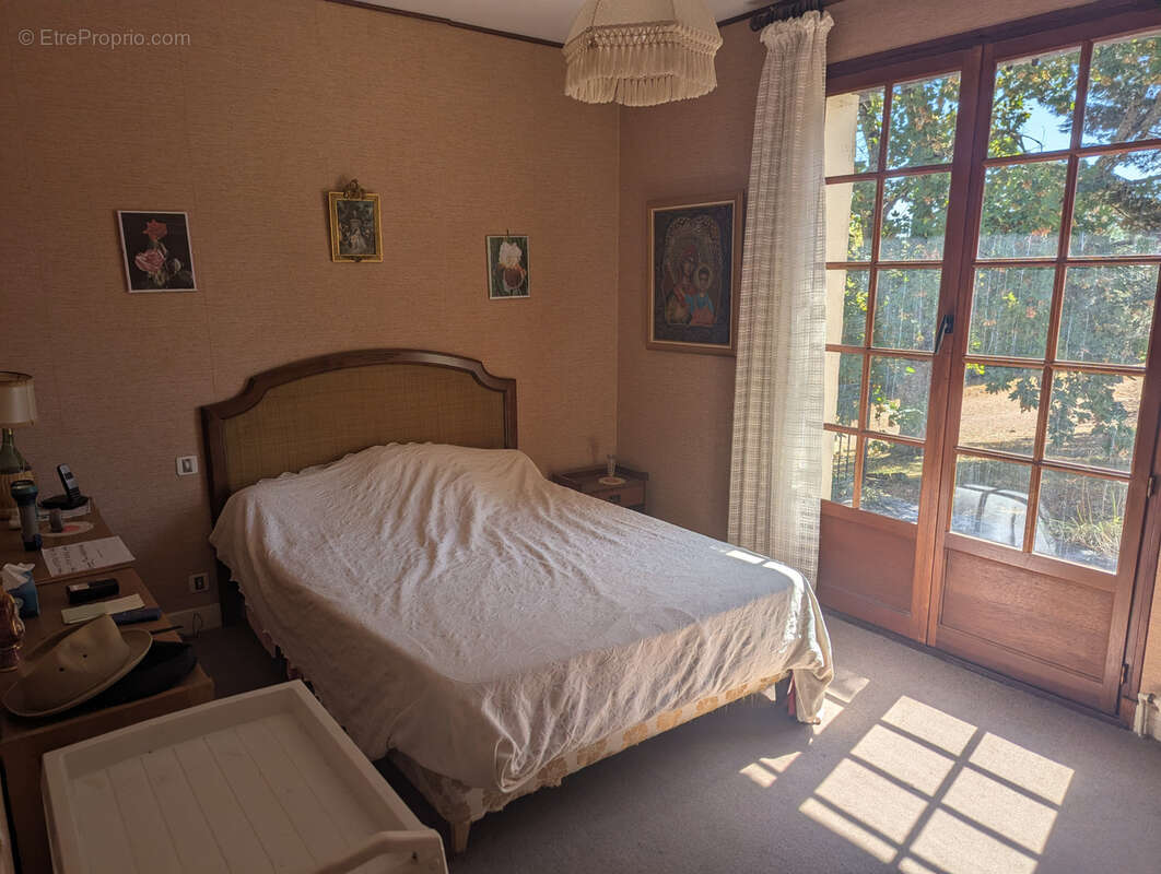 Pavillon traditionnel dans quartier résidentiel ! - photo 7