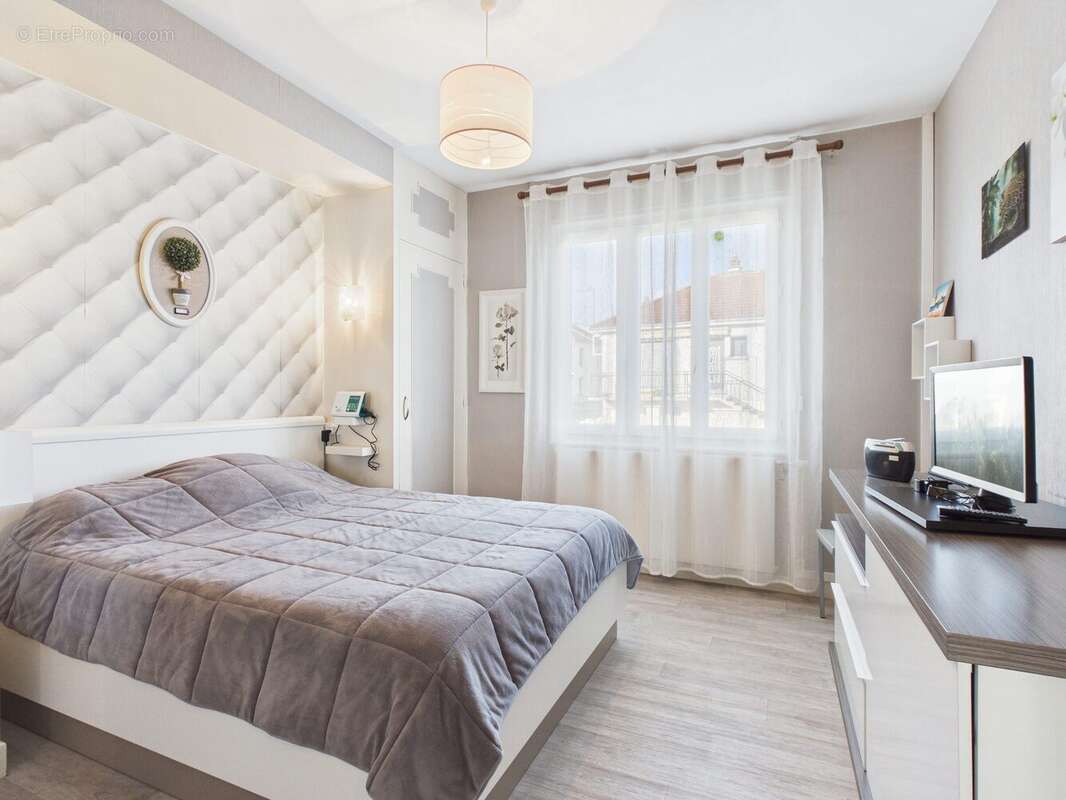 Maison à ROMILLY-SUR-SEINE