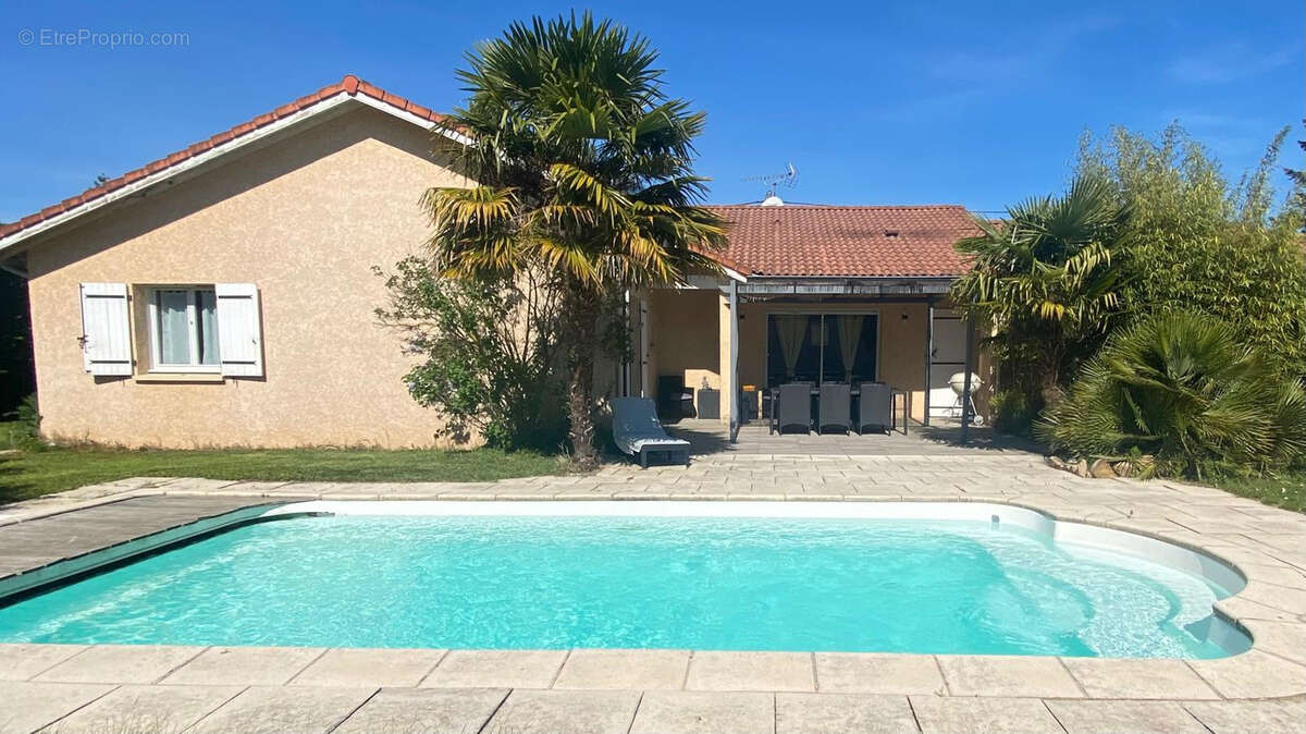 Maison à BEAUVOIR-DE-MARC