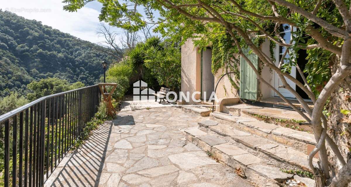 Maison à AURIBEAU-SUR-SIAGNE