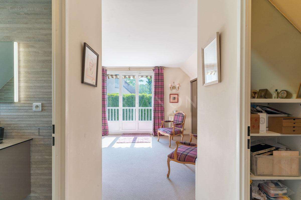 Maison à NOISY-LE-ROI