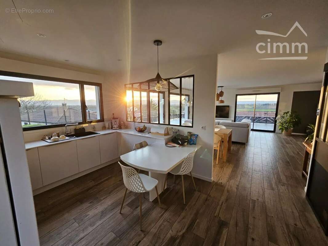 Maison à PONT-DU-CHATEAU