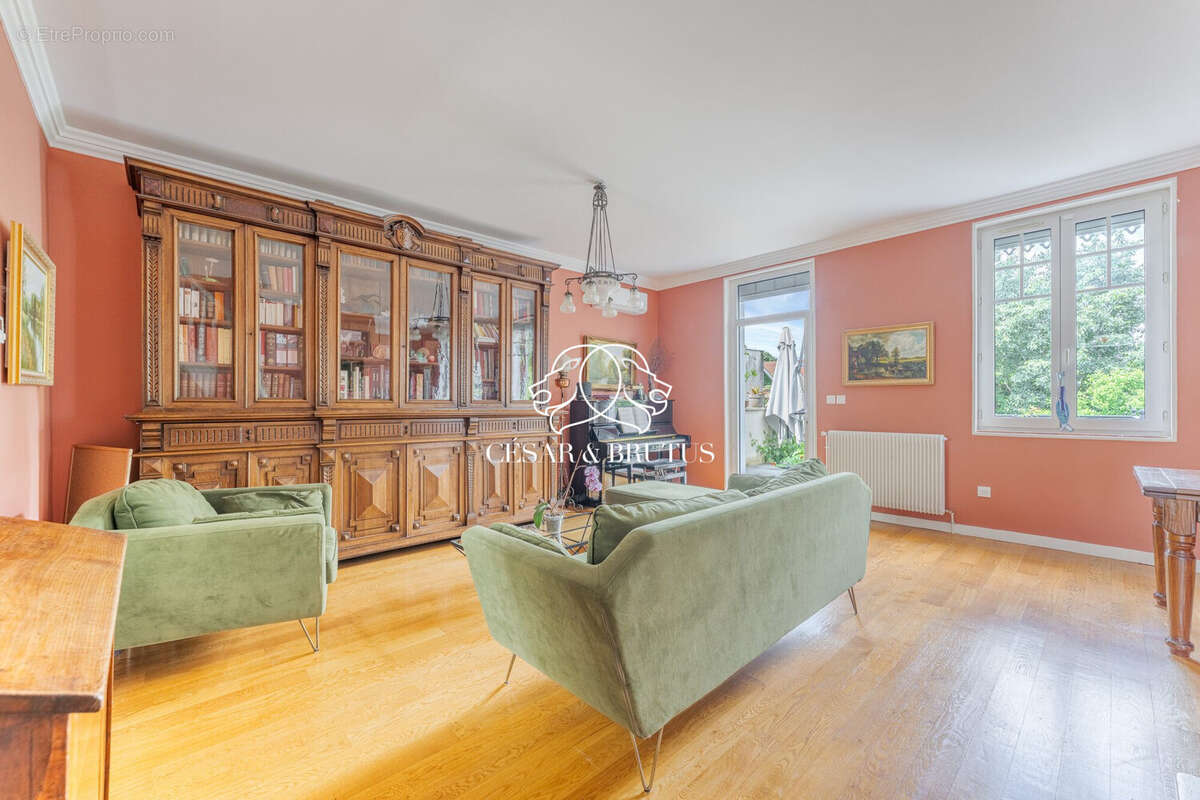 Maison 163 m² à Lyon-8e  - photo 5