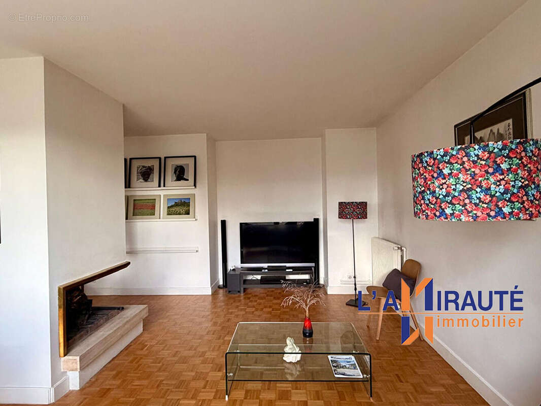 Appartement à MAISONS-LAFFITTE