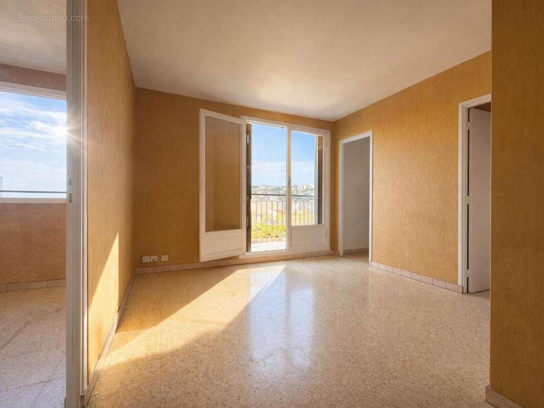   - Appartement à NICE