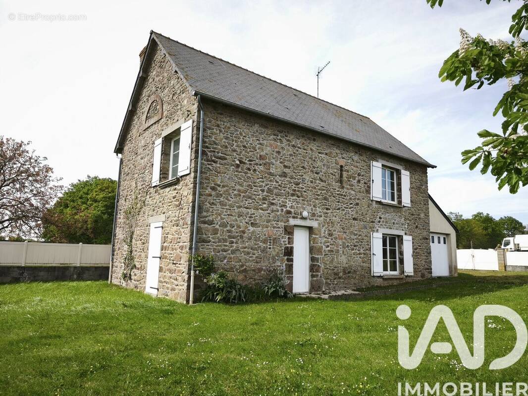 Photo 1 - Maison à SAINT-FRAIMBAULT-DE-PRIERES