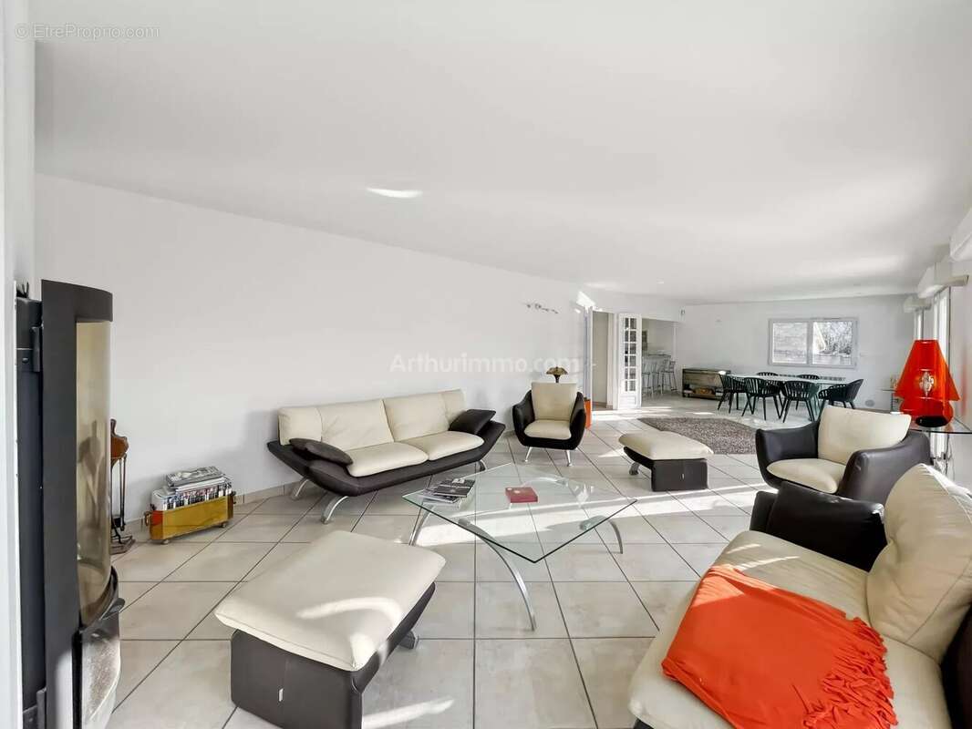 Maison à SOISY-SUR-SEINE